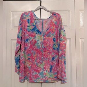 Lillly Pulitzer Treena v-neck long sleeve short in Palm Beach Multi- size XL